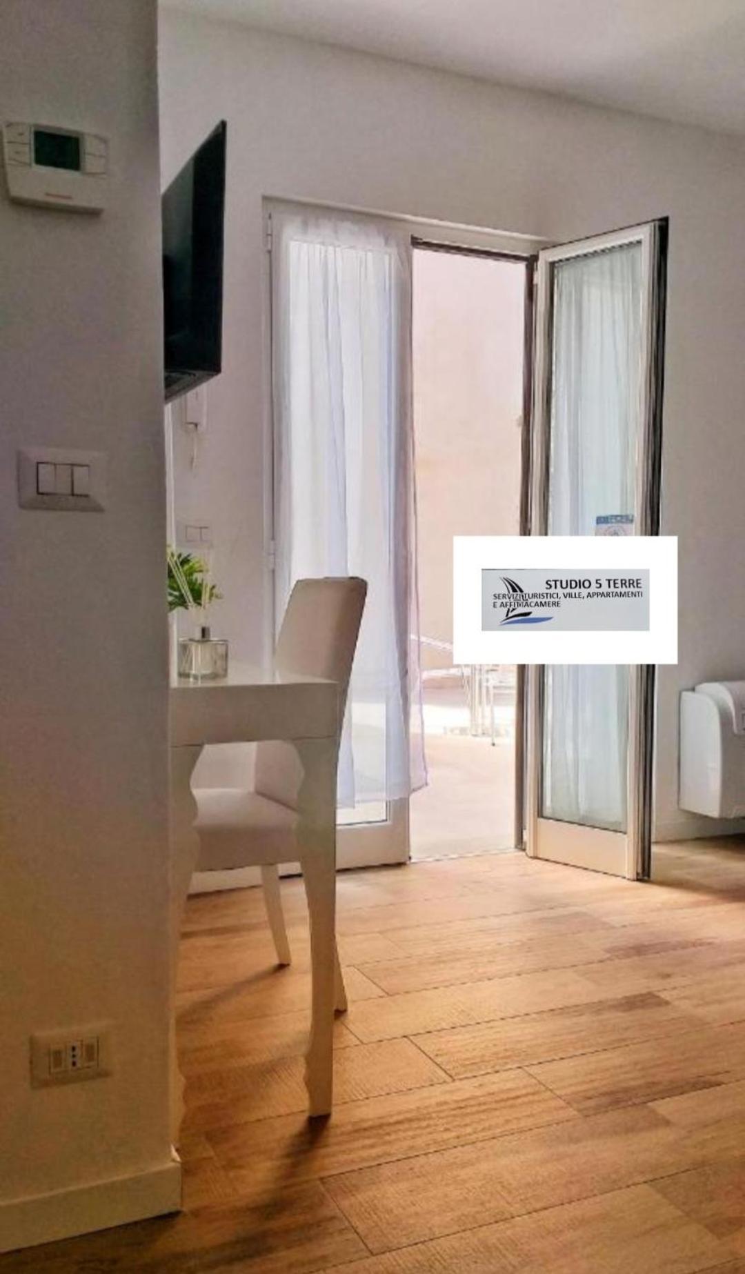 Residenza Solferino Appartement Corniglia Buitenkant foto